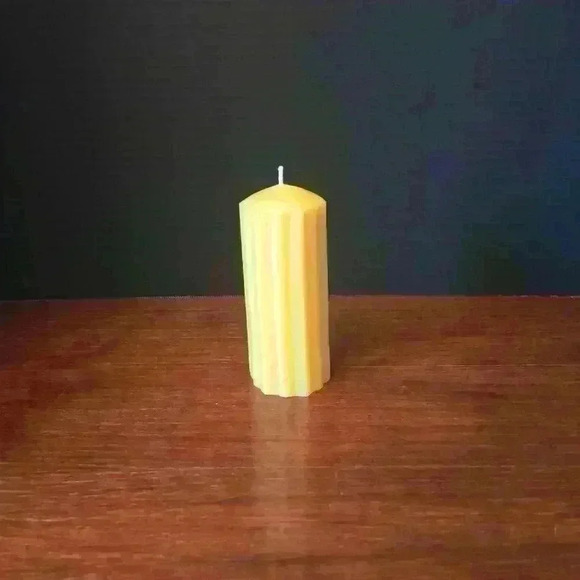 Beeswax  Starburst Pillar Candle - Picture 3 of 4